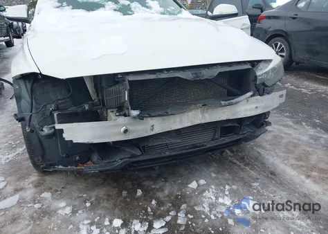 2013 BMW 328I xDrive z USA, uszkodzony, nr VIN WBA3B5C5XDF593930